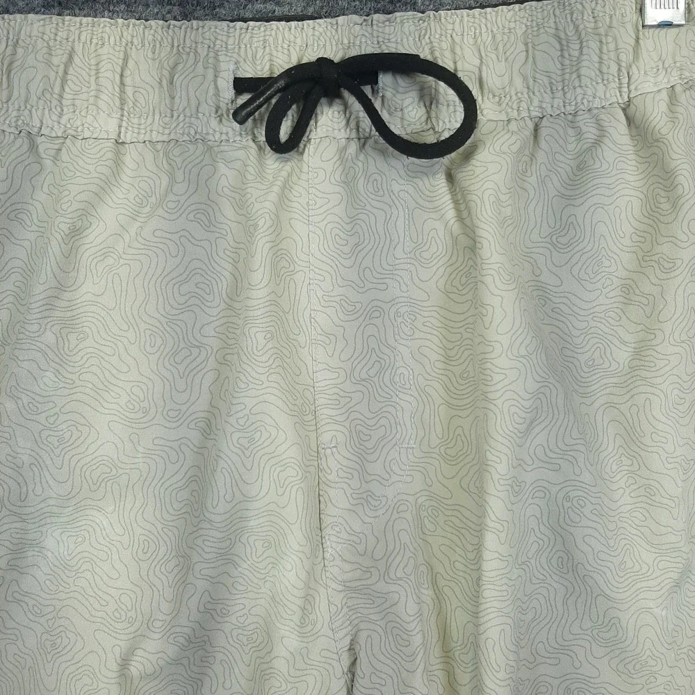 Veece Topographic Print Golf Shorts Size M Tan Mens Gorpcore Casual Drawstring